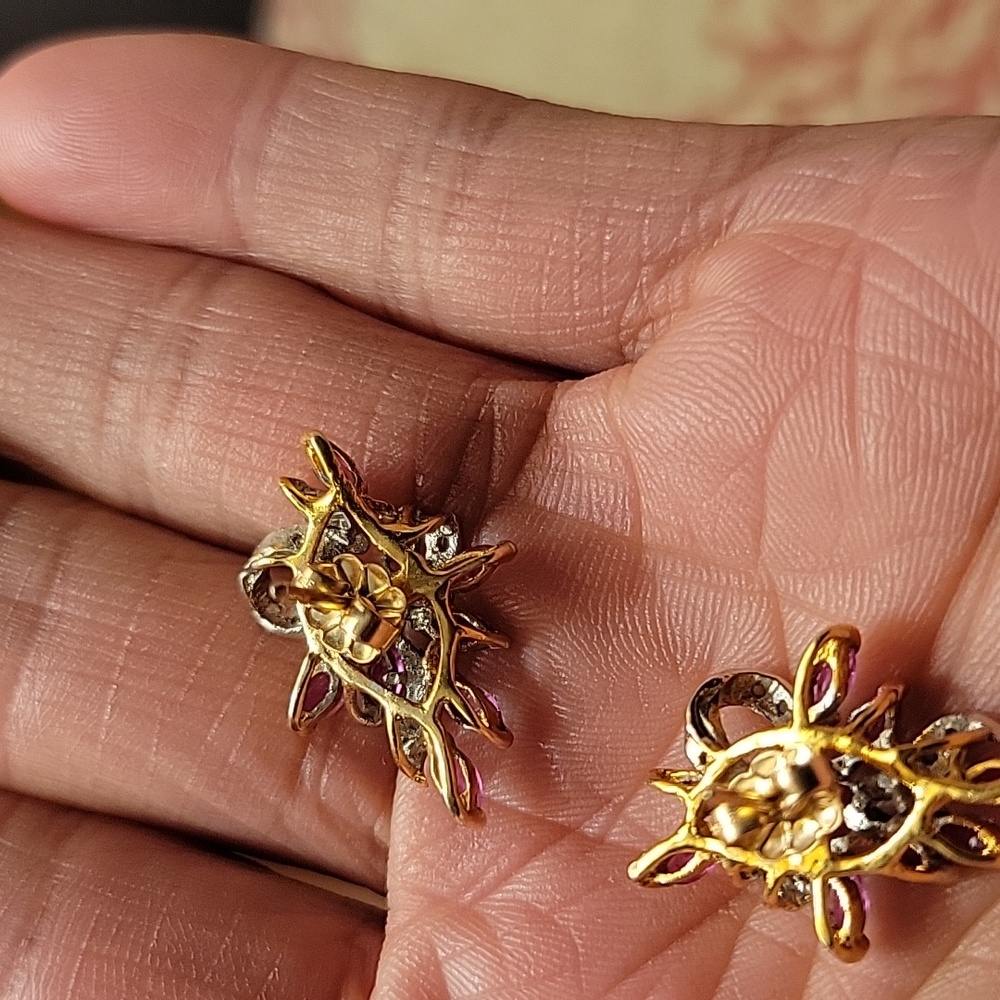 14k Solid Gold Natrue Diamonds Ruby Earing - image 3